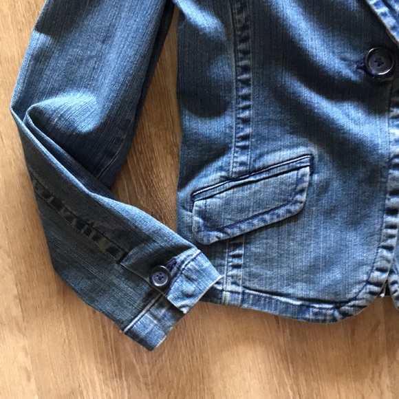 American Eagle denim one button blazer - Picture 3 of 8